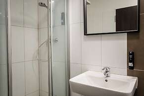 Apartmenthaus Berlin Neukölln