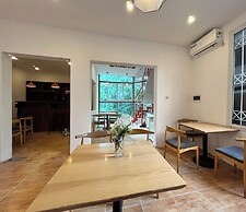 Urban Slumber Hostel