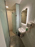 Urban Slumber Hostel