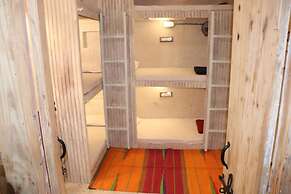 Bunkyard lake view Hawala Kalan