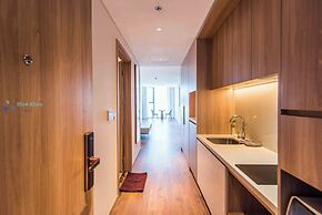 Blue Kites Residence by A La Carte