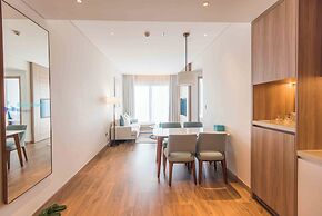 Blue Kites Residence by A La Carte