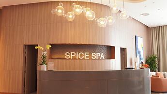 Blue Kites Residence by A La Carte