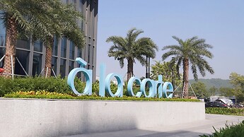 Blue Kites Residence by A La Carte