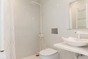 Marousi 2 Bd Luxury Living w Shared Pool