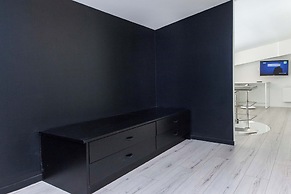 Marousi 2 Bd Luxury Living w Shared Pool