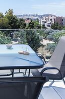 Marousi 2 Bd Luxury Living w Shared Pool