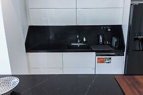 Marousi 2 Bd Luxury Living w Shared Pool