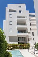 Marousi 2 Bd Luxury Living w Shared Pool