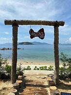 Cozy Front Beach House wid Private Beach