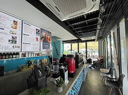 Cozy Front Beach House wid Private Beach