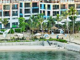 Cozy Front Beach House wid Private Beach