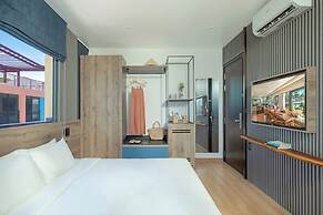 Cozy Front Beach House wid Private Beach