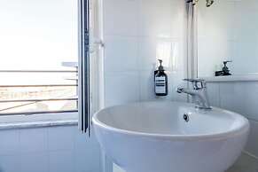 Joe Litty Guesthouse