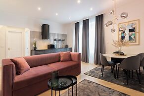 Candy Ballerina Zagreb Lux Center