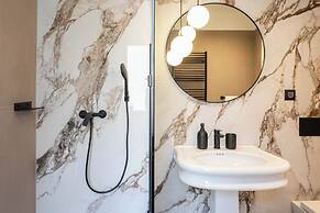 Candy Ballerina Zagreb Lux Center