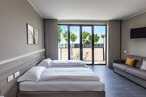 Virtual-Superior Apartments Milano Opera