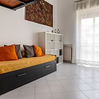 Comfy Central Apartment by Wonderful Italy