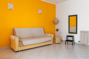 Comfy Central Apartment by Wonderful Italy