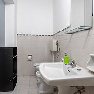 Comfy Central Apartment by Wonderful Italy