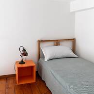 Comfy Central Apartment by Wonderful Italy