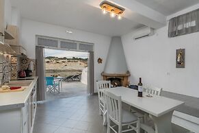 FANI DREAM SUITE 2&3 By Vilos Suites