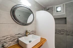 FANI DREAM SUITE 2&3 By Vilos Suites