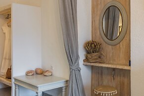 FANI DREAM SUITE 2&3 By Vilos Suites