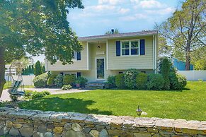 Narragansett Vacation Rental ~ 2 Mi to the Beach!