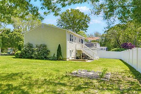 Narragansett Vacation Rental ~ 2 Mi to the Beach!