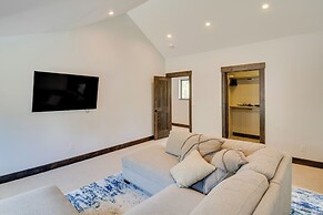 4 Mi to Dtwn: Leadville Retreat w/ Hot Tub!