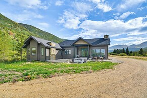 4 Mi to Dtwn: Leadville Retreat w/ Hot Tub!