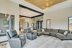 4 Mi to Dtwn: Leadville Retreat w/ Hot Tub!