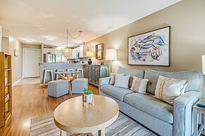 Breezy Carolina Beach Condo w/ Balcony & Pools!