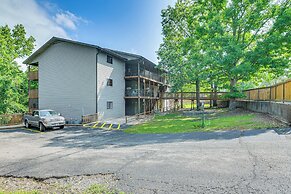 Condo w/ Lake Access ~ 2 Mi to Silver Dollar City!