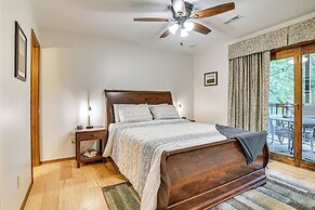 Condo w/ Lake Access ~ 2 Mi to Silver Dollar City!