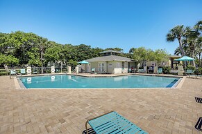 Walk to Pier: St Augustine Beach Condo w/ Balcony!