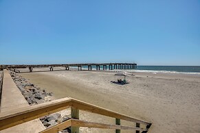 Walk to Pier: St Augustine Beach Condo w/ Balcony!