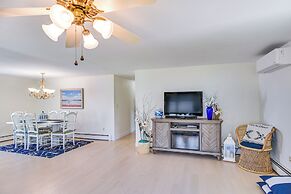 Coastal Home: 1 Mi to Beach, 2 Mi to Dtwn Newport!