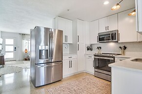 Redington Beach Coastal Retreat - Walk to Beach!