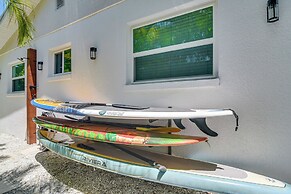 Redington Beach Coastal Retreat - Walk to Beach!