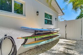 Redington Beach Coastal Retreat - Walk to Beach!