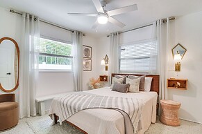 Redington Beach Coastal Retreat - Walk to Beach!