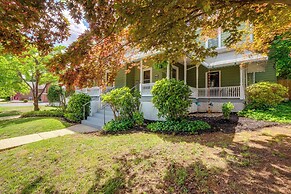 2 Mi to Dtwn: Historic Lynchburg Apartment!