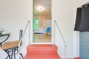 2 Mi to Dtwn: Historic Lynchburg Apartment!