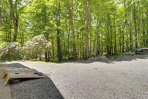 Terra Alta Vacation Rental: Walk to Alpine Lake!