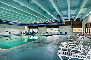 Terra Alta Vacation Rental: Walk to Alpine Lake!