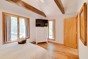 Terra Alta Vacation Rental: Walk to Alpine Lake!