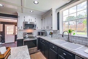 Large Lynchburg Family Home w/ Hot Tub: 4 Mi to LU