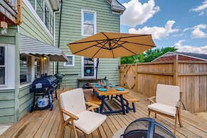 Large Lynchburg Family Home w/ Hot Tub: 4 Mi to LU